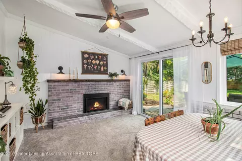 5664 School St, Haslett, MI 48840 photo 9