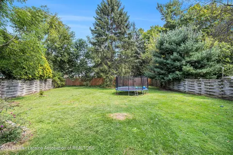 5664 School St, Haslett, MI 48840 photo 25