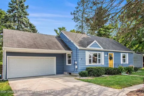 5664 School St, Haslett, MI 48840 photo 3