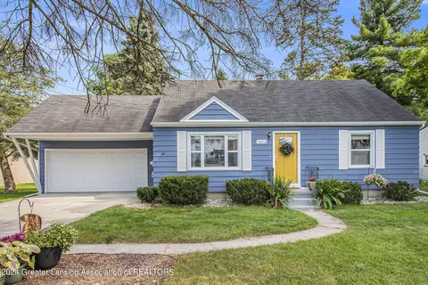 5664 School St, Haslett, MI 48840