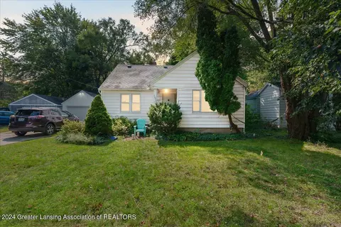 1071 Marigold Ave, East Lansing, MI 48823