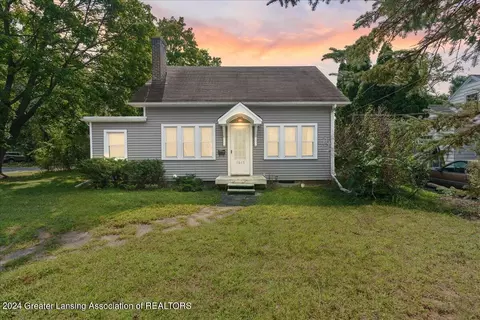 1015 Marigold Ave, East Lansing, MI 48823