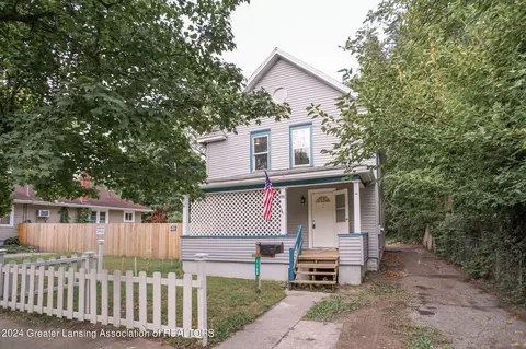1706 Maplewood Ave, Lansing, MI 48910
