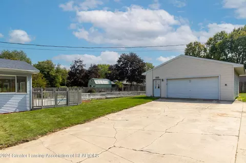 1975 W Clark Rd, Dewitt, MI 48820 photo 3