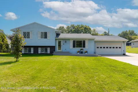 1975 W Clark Rd, Dewitt, MI 48820