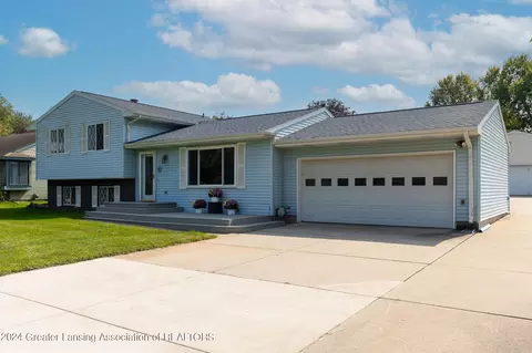 1975 W Clark Rd, Dewitt, MI 48820 photo 2
