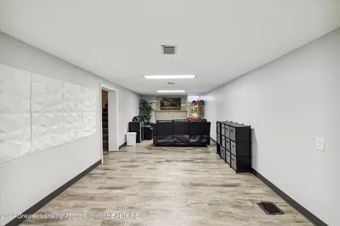 Entry Way - Undisclosed, Lansing, MI 48910 photo 2 of 2