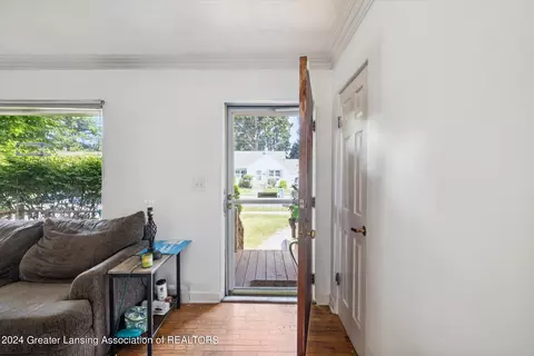 Entry Way - Undisclosed, Lansing, MI 48910 photo 1 of 2