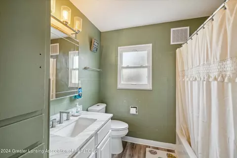 Bath - Undisclosed, Lansing, MI 48910 photo 1 of 2