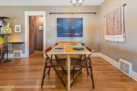 Dining - 1328 Eureka St, Lansing, MI 48912 photo 5 of 6