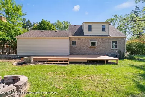Exterior - 2328 E Libbie Dr, Lansing, MI 48917 photo 5 of 7