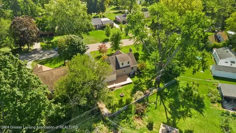View/Area - 2328 E Libbie Dr, Lansing, MI 48917 photo 2 of 6