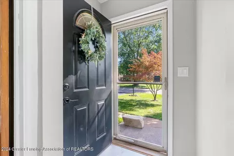Entry Way - 2328 E Libbie Dr, Lansing, MI 48917 photo 1 of 5