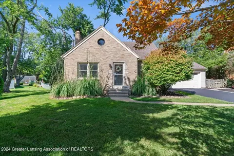 Exterior - 2328 E Libbie Dr, Lansing, MI 48917 photo 2 of 7