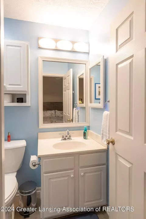 Bath - 5696 Shaw St #12, Haslett, MI 48840 photo 1 of 5