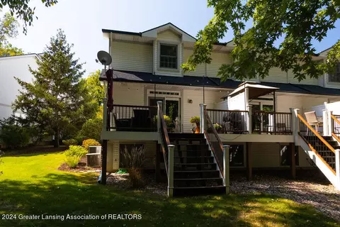 Exterior - 5696 Shaw St #12, Haslett, MI 48840 photo 4 of 5