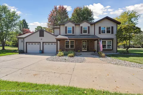 1325 W Geneva Dr, Dewitt, MI 48820 photo 3