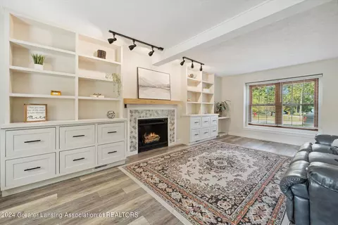 1325 W Geneva Dr, Dewitt, MI 48820 photo 8
