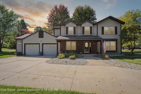 1325 W Geneva Dr, Dewitt, MI 48820