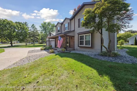 1325 W Geneva Dr, Dewitt, MI 48820 photo 4