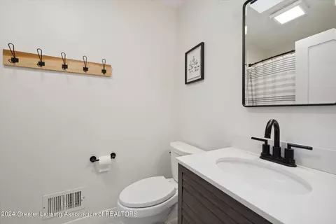 1325 W Geneva Dr, Dewitt, MI 48820 photo 24