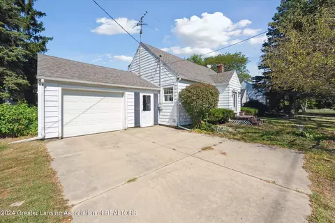4885 Burt Ave, Grand Ledge, MI 48837 photo 3