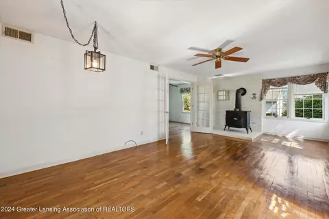4885 Burt Ave, Grand Ledge, MI 48837 photo 8