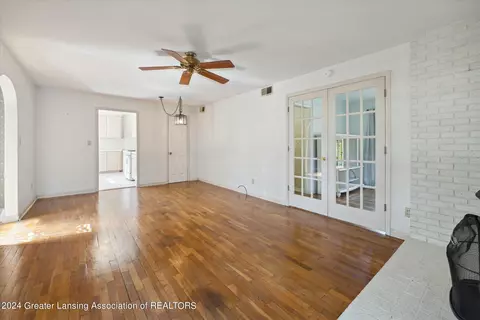 4885 Burt Ave, Grand Ledge, MI 48837 photo 11