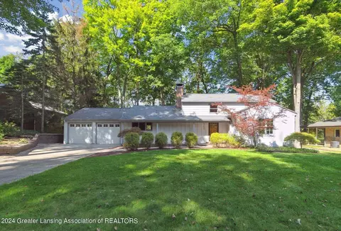 4741 Woodcraft Rd, Okemos, MI 48864