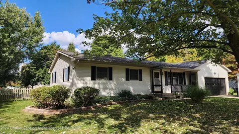 3872 Alvin Pl, Lansing, MI 48906