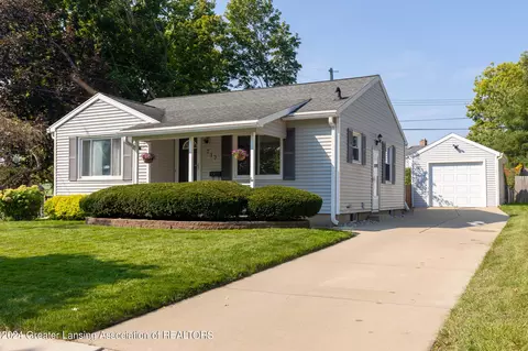 717 Fitting Ave, Lansing, MI 48917