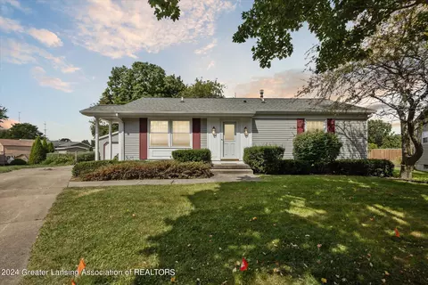 5432 Wendy Cir, Lansing, MI 48911