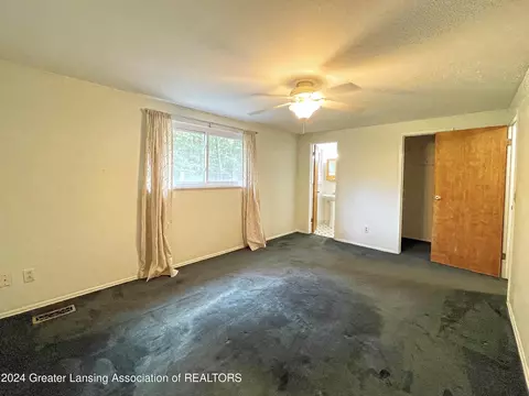 Undisclosed, Lansing, MI 48910 photo 6