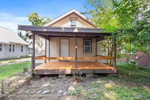 Exterior - 905 Smith Ave, Lansing, MI 48910 photo 5 of 5