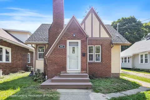 Exterior - 905 Smith Ave, Lansing, MI 48910 photo 2 of 5
