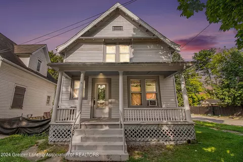 300 S Clemens Ave, Lansing, MI 48912
