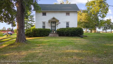 Exterior - 7336 Maple Rapids Rd, Saint Johns, MI 48879 photo 1 of 1