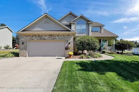 11584 Gold Fields Dr, Grand Ledge, MI 48837