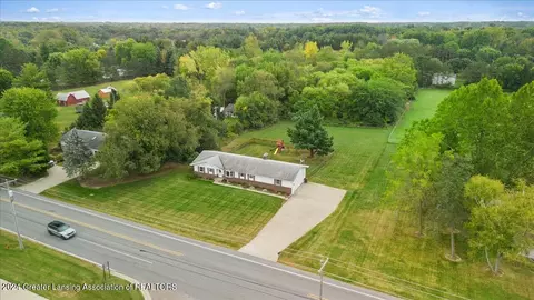203 W Herbison Rd, Dewitt, MI 48820 photo 33