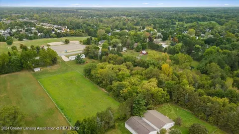 203 W Herbison Rd, Dewitt, MI 48820 photo 32