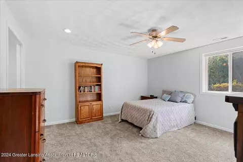 203 W Herbison Rd, Dewitt, MI 48820 photo 19