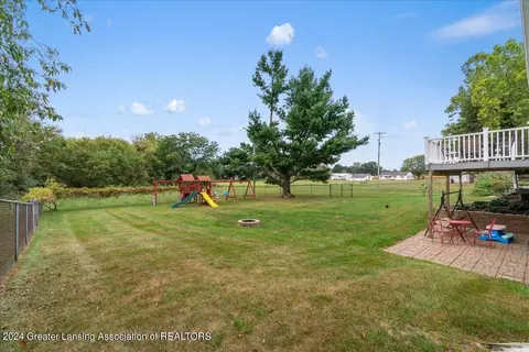 203 W Herbison Rd, Dewitt, MI 48820 photo 26