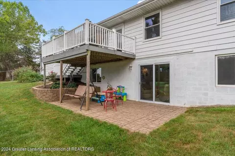 203 W Herbison Rd, Dewitt, MI 48820 photo 25