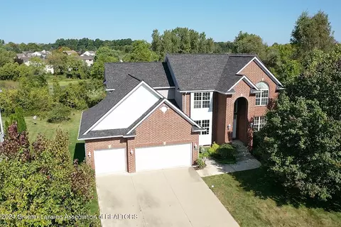 16880 Black Walnut Ln, East Lansing, MI 48823