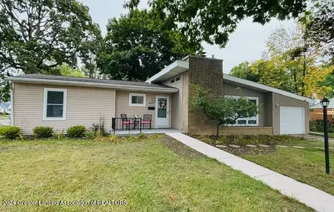 2701 Pattengill Ave, Lansing, MI 48910