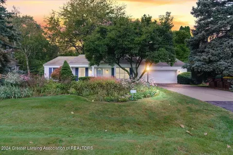 6037 Skyline Dr, East Lansing, MI 48823