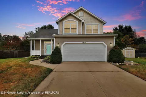 1408 Yarrow Dr #86, Holt, MI 48842