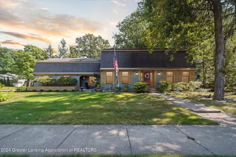 1240 Prescott Dr, East Lansing, MI 48823