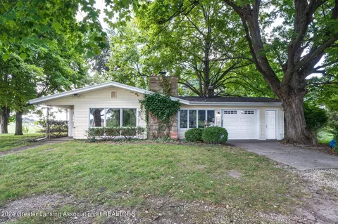 14020 Airport Rd, Lansing, MI 48906