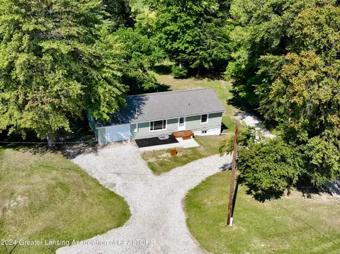 3490 Battle Creek Rd, Charlotte, MI 48813